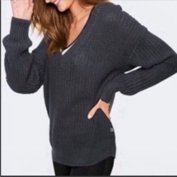 Pink Victoria’s Secret BOYFRIEND V-NECK SWEATER - Picture 1 of 3